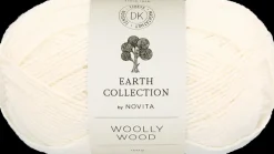 Novita Woolly Wood 100G 010 Luonnonvalkoinen